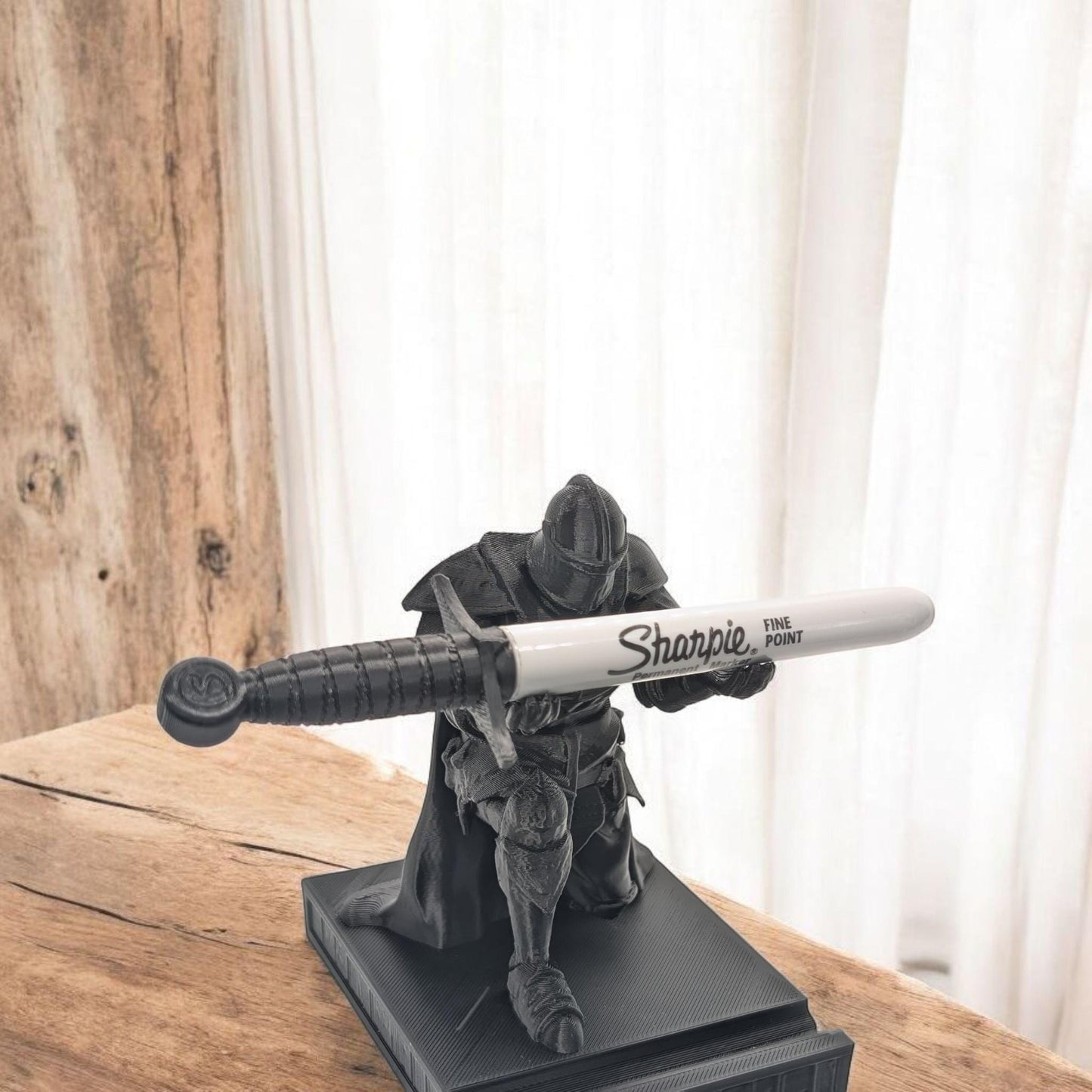 King’s Guard Knight Pen Holder | Medieval Desk Organizer | Black Office Pen Stand | Home Decor Gift for Him | Gothic Desk Accessory