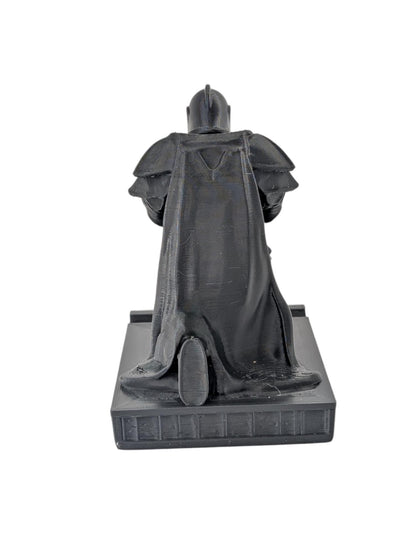 King’s Guard Knight Pen Holder | Medieval Desk Organizer | Black Office Pen Stand | Home Decor Gift for Him | Gothic Desk Accessory