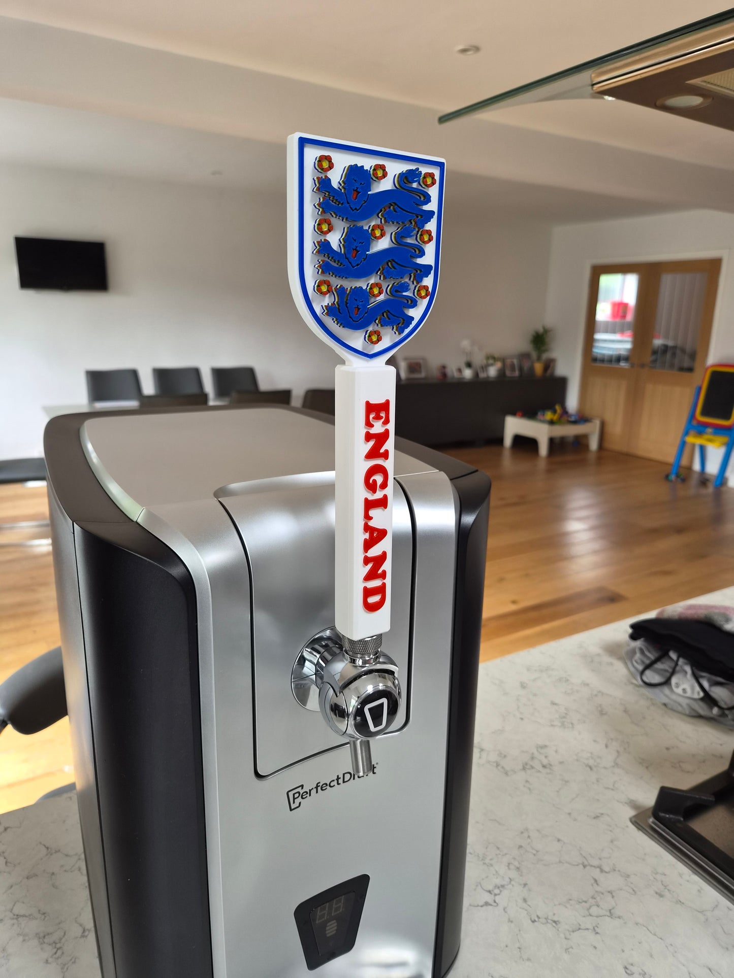 Side profile of England football beer tap handle compatible with PerfectDraft Pro home beer dispenser